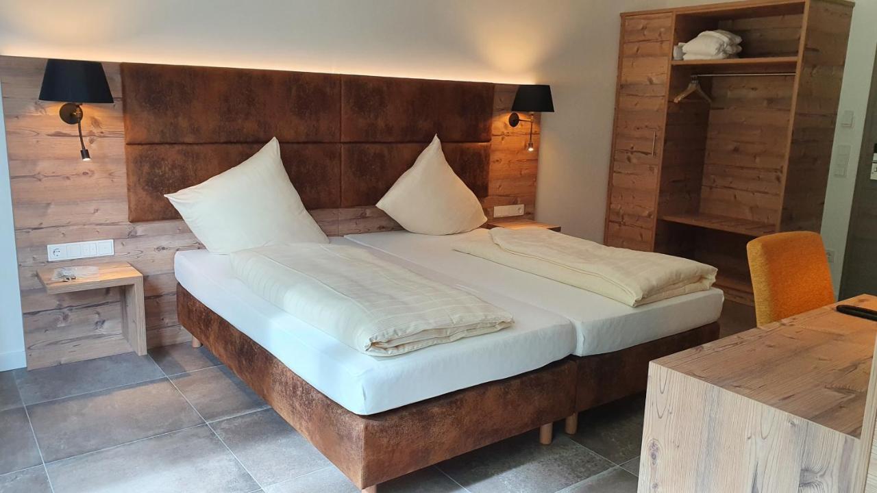 Landhotel Weihermuehle Thaleischweiler-Froschen Екстериор снимка