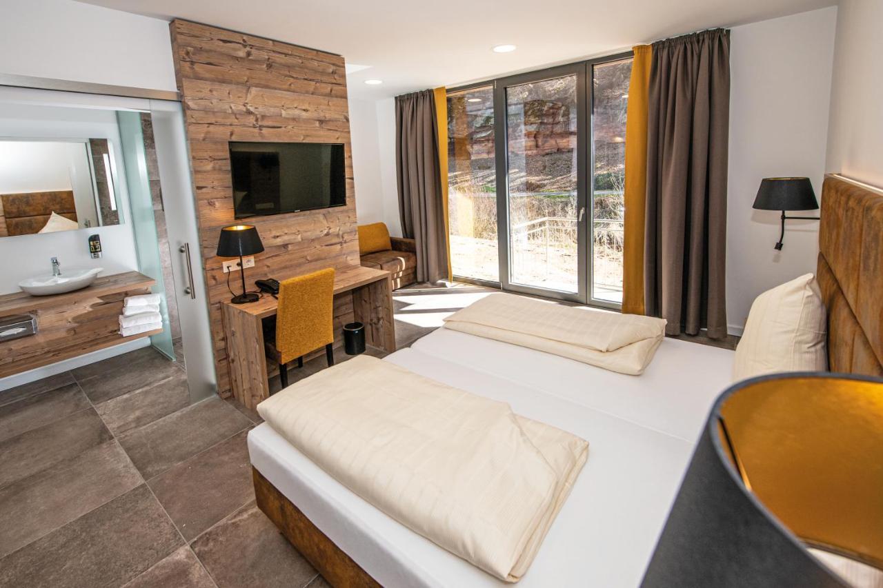 Landhotel Weihermuehle Thaleischweiler-Froschen Екстериор снимка