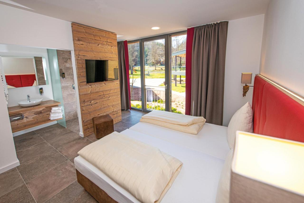 Landhotel Weihermuehle Thaleischweiler-Froschen Екстериор снимка