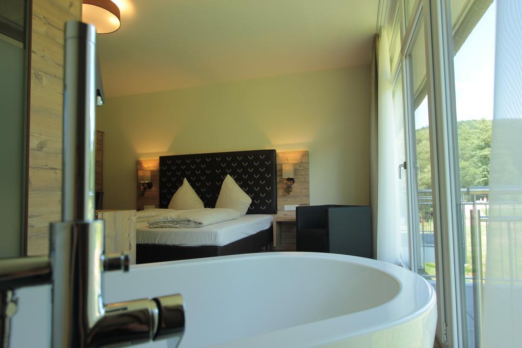 Landhotel Weihermuehle Thaleischweiler-Froschen Екстериор снимка